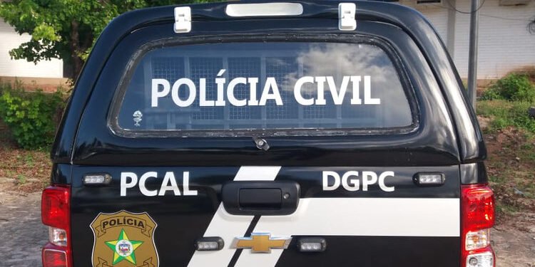 Homem de 24 anos é assassinado com disparos de arma de fogo no Farol