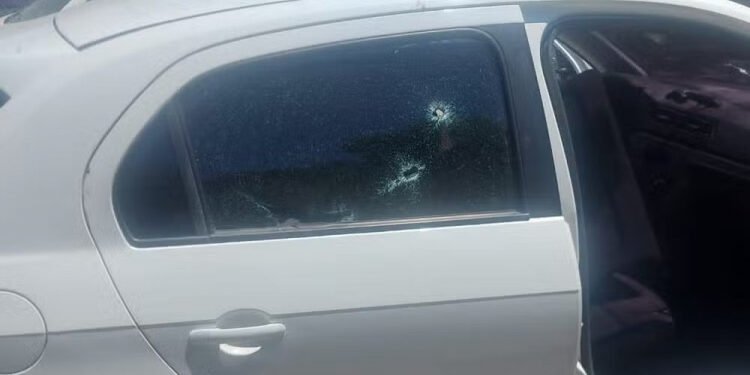 Morre o filho de Pit atingido durante execução do miliciano na zona oeste do Rio Morre o filho de Pit atingido durante execução do miliciano na zona oeste do Rio