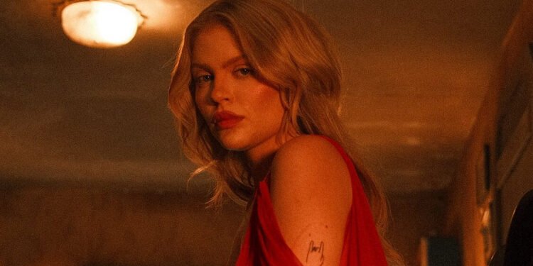 Luísa Sonza revela momento marcante ao cantar com Roberto Carlos