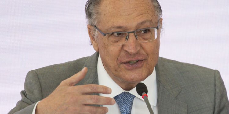 Alckmin diz que diálogo com Congresso pode favorecer MP da Reoneração: ‘Reforma tributária e arcabouço foram aprovados’