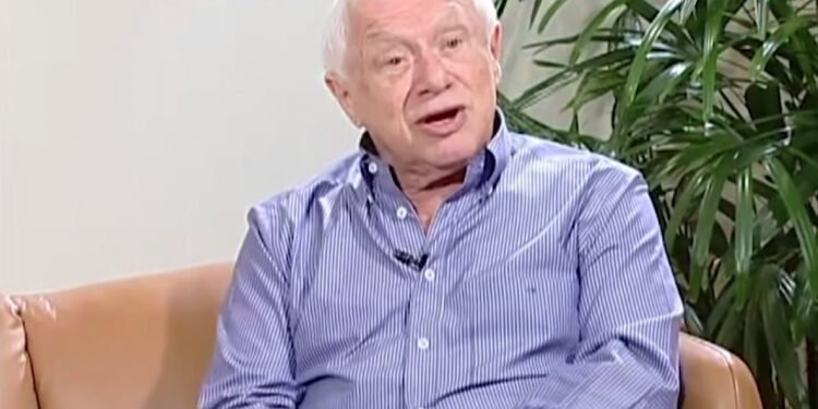 Morre Jacob Barata, empresário de transportes, aos 91 anos Morre Jacob Barata, empresário de transportes, aos 91 anos