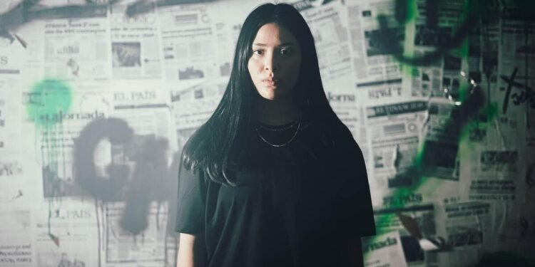 15 Fashionable Women’s Wide-Width Shoes For Problem Feet