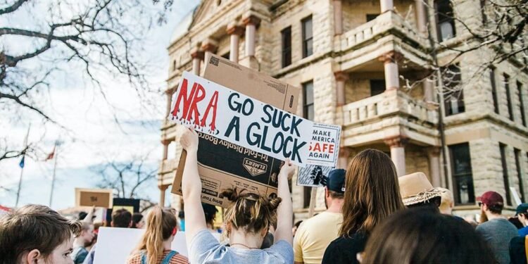 Consumer Reports Best Sunscreen For 2021 Is Cheapest At This Retailer Consumer Reports Best Sunscreen For 2021 Is Cheapest At This Retailer