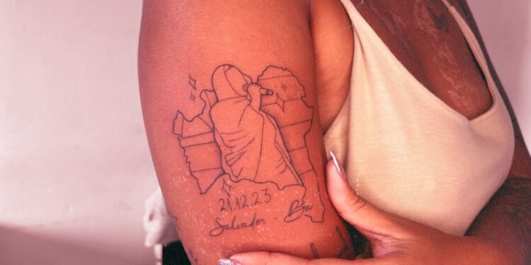 Fã baiana tatua aparição meteórica de Beyoncé em Salvador