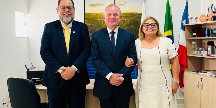 Mudança na Presidência da OAB Subseção Paulo Afonso: Dr. Fábio Rangel Sucede Dr. Rodrigo Coppieters